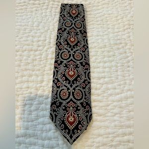 Vera Bradley silk necktie.